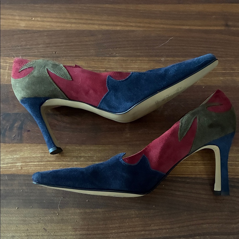 Vintage J.Renee suede multicolored heels. Sz 9